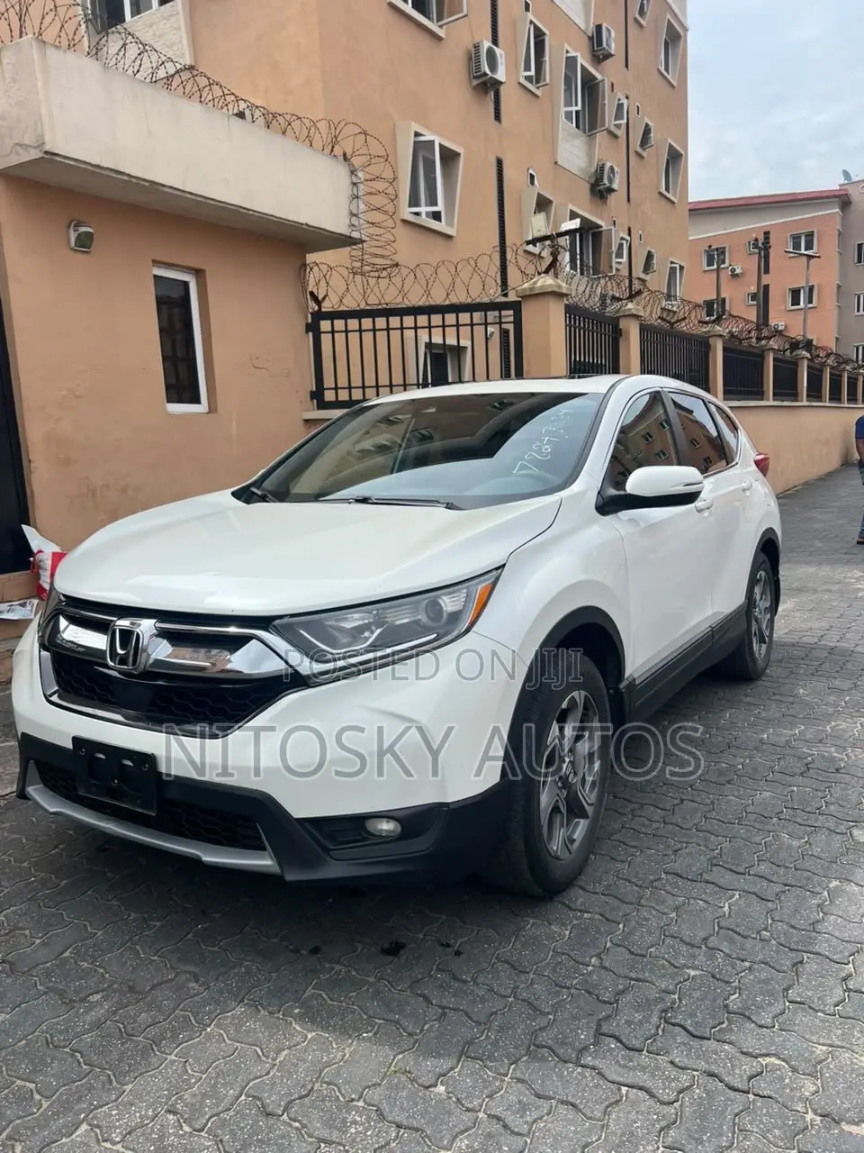 Honda CR-V Touring 4dr SUV (1.5L 4cyl CVT) 2017 White