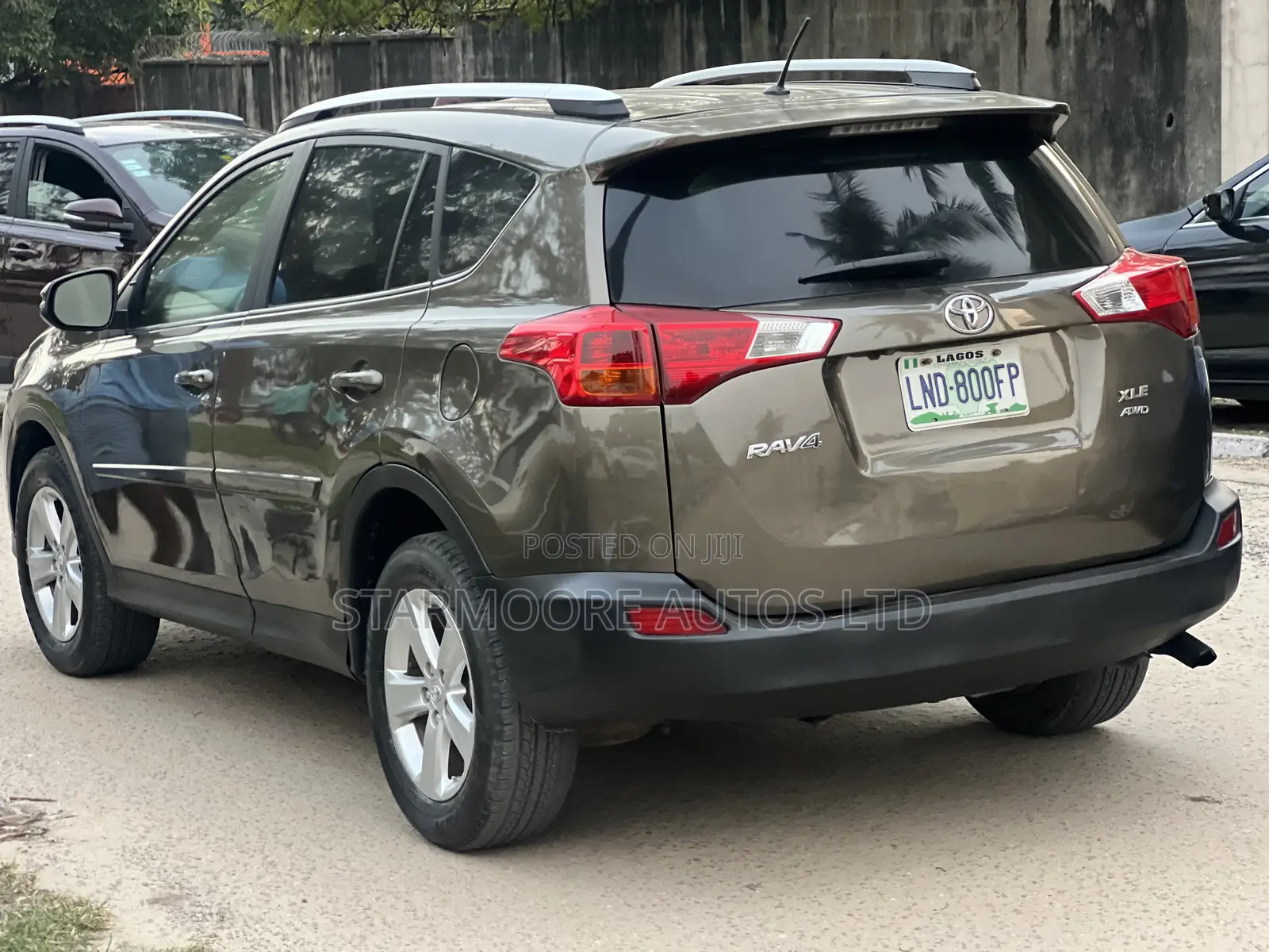 Toyota RAV4 LE 4dr SUV AWD (2.5L 4cyl 6A) 2014 Gray