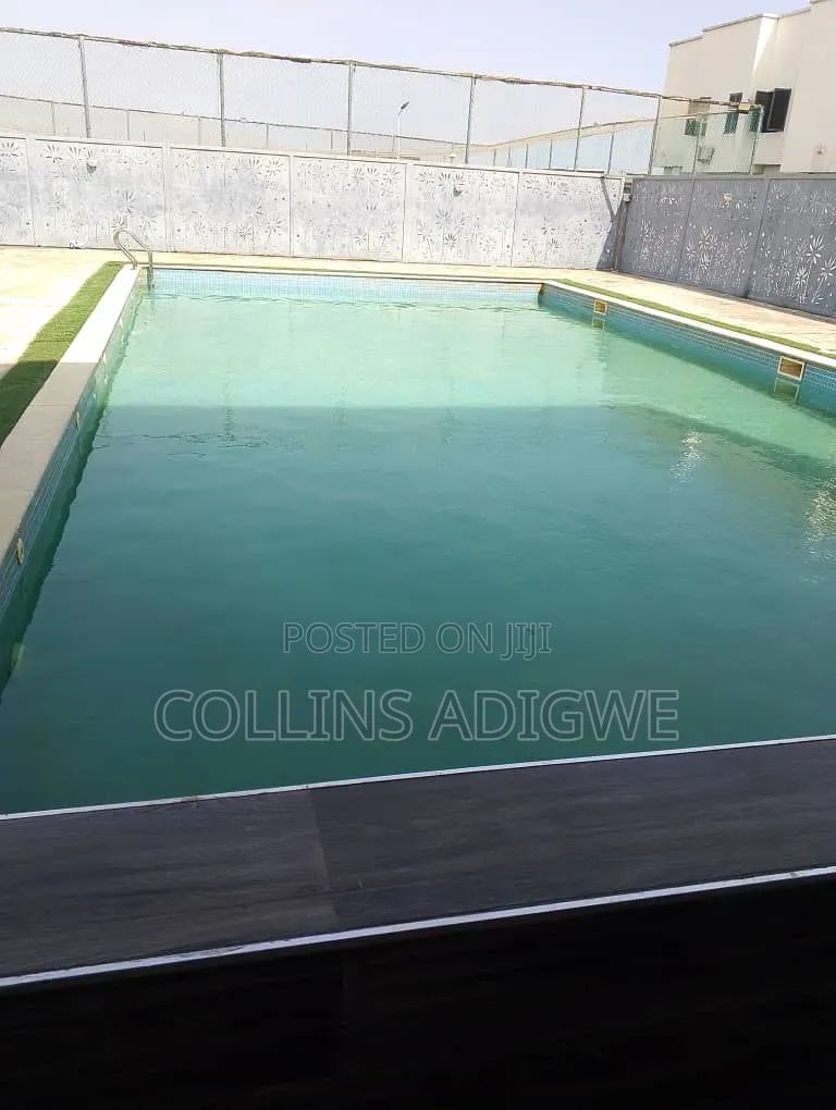 3bdrm Duplex in Service Estate for rent