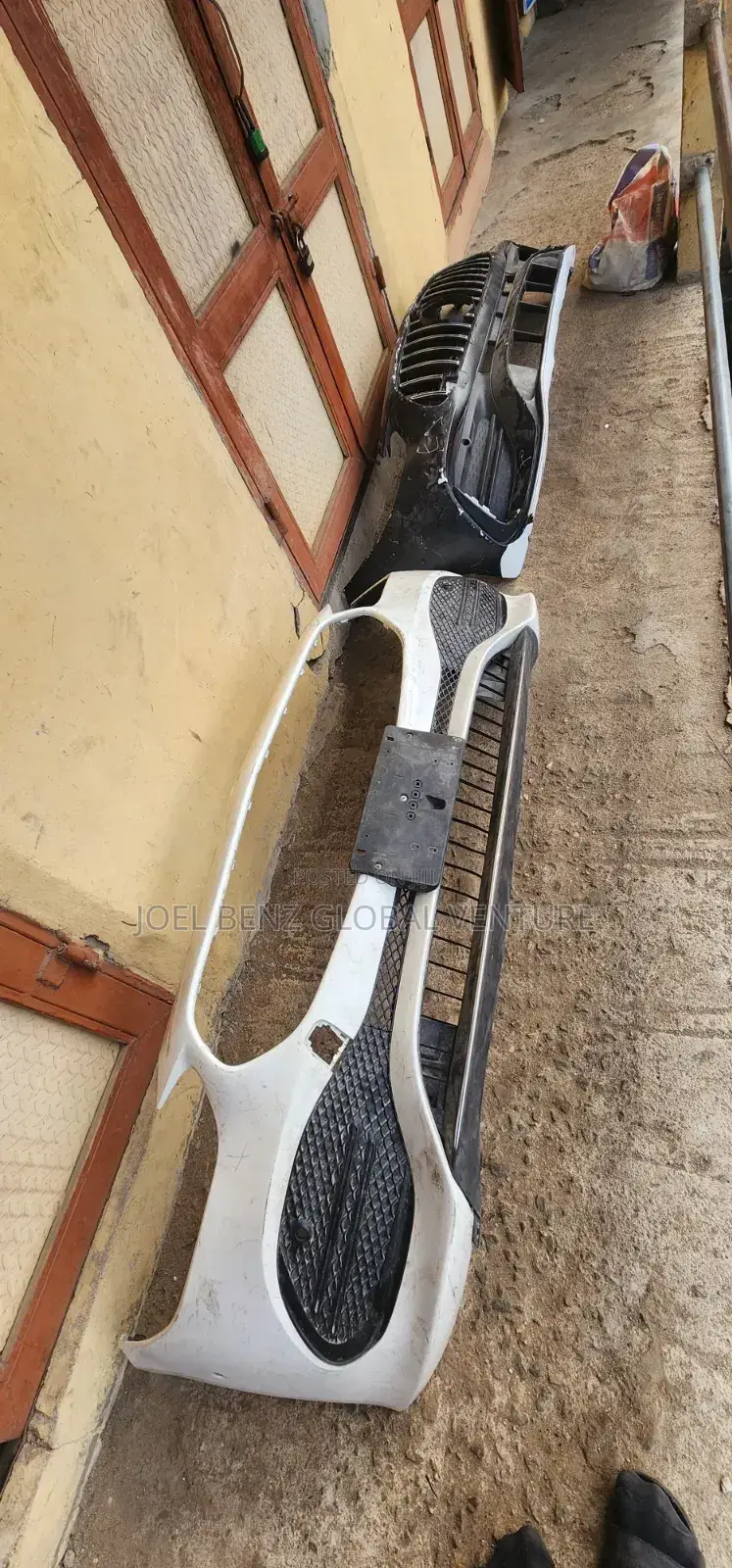 C300 2023 AMG Front Bumper Follow Come