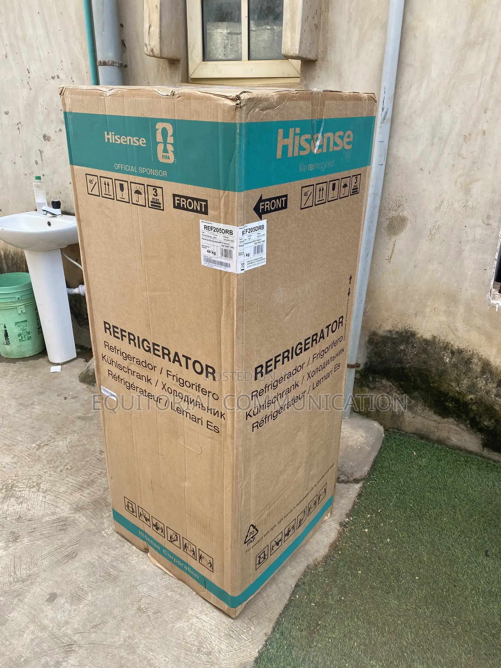 Hisense 204L Top Freezer Fridge for Daily Refrigeration Needs