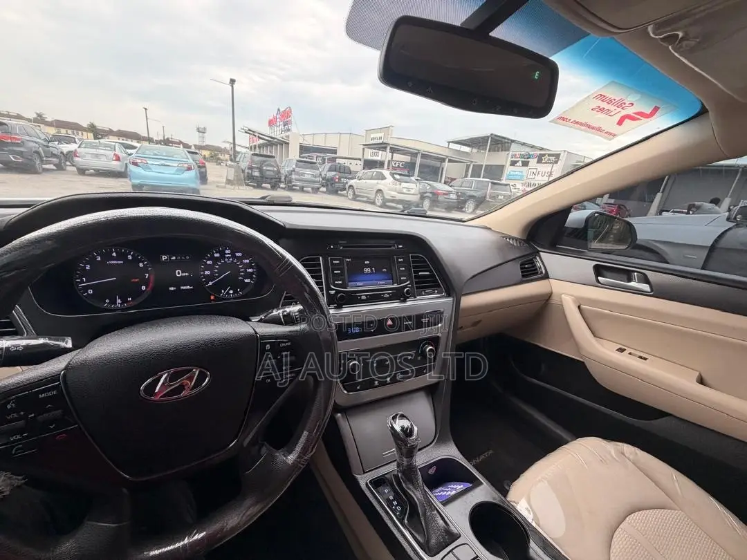 Hyundai Sonata Sport 4dr Sedan (2.4L 4cyl 6A) 2015 White