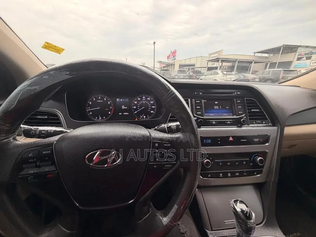 Hyundai Sonata Sport 4dr Sedan (2.4L 4cyl 6A) 2015 White