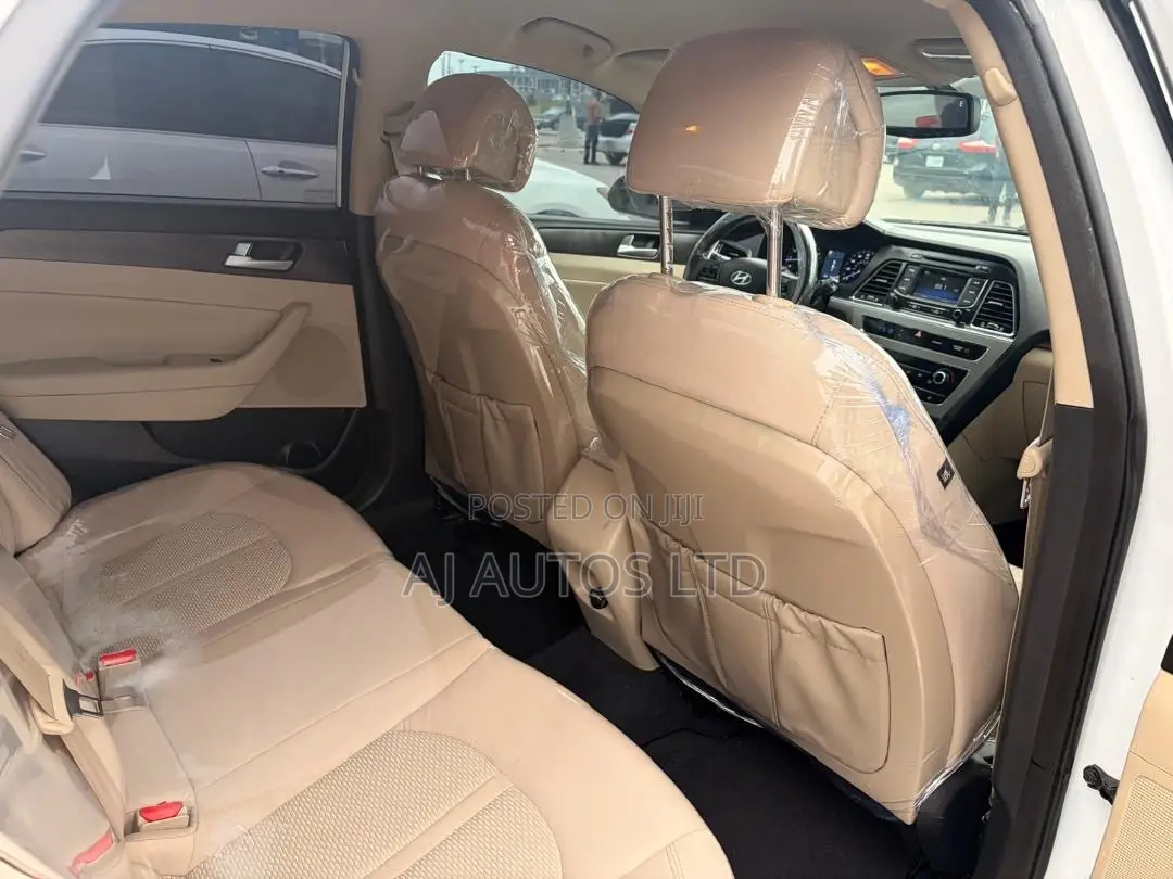 Hyundai Sonata Sport 4dr Sedan (2.4L 4cyl 6A) 2015 White