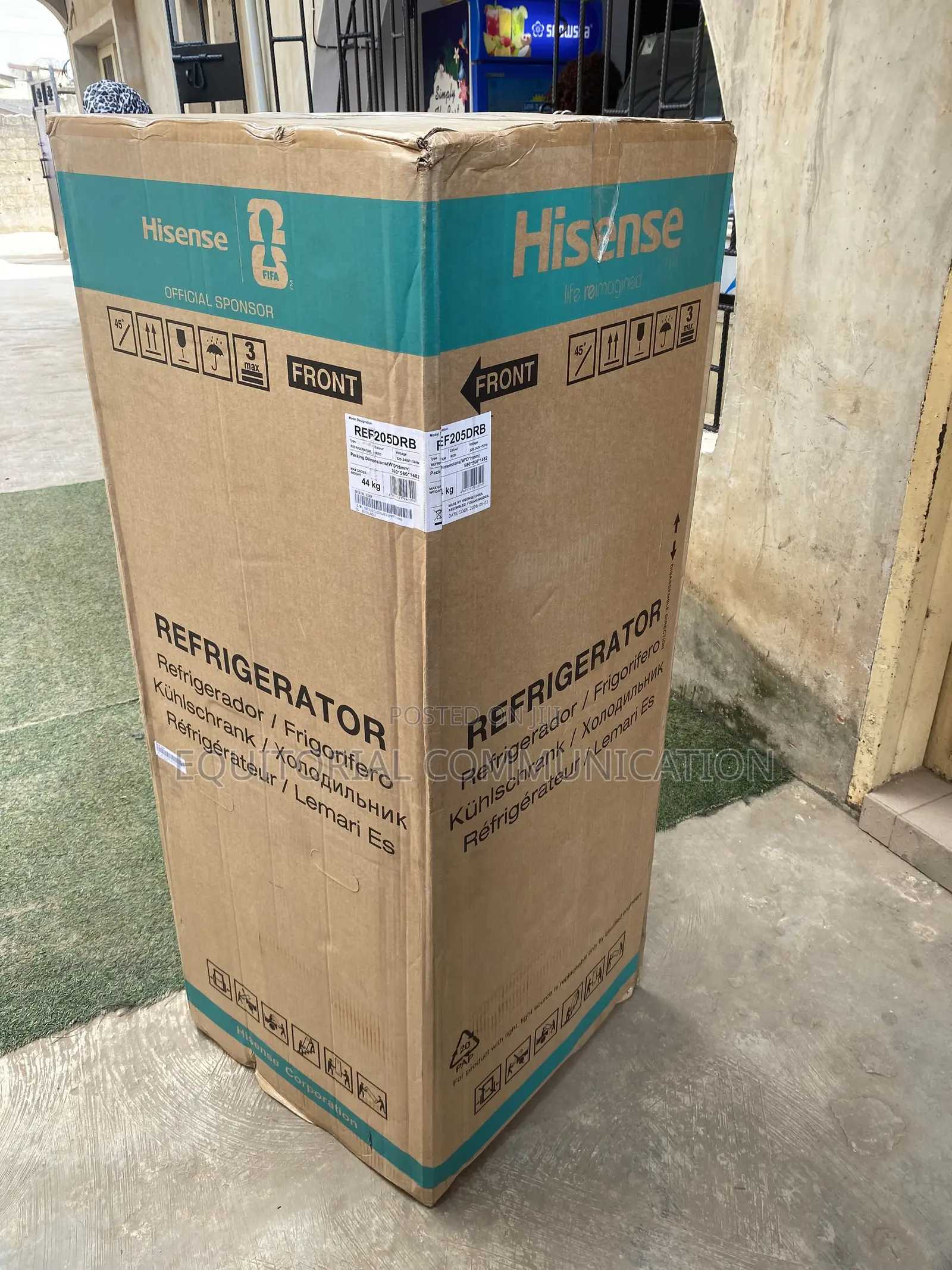 Hisense REF205DRB 204L Top Freezer Refrigerator for Family Kitchens