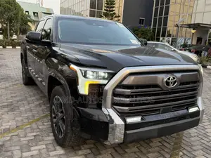 Toyota Tundra Limited 2022 Black