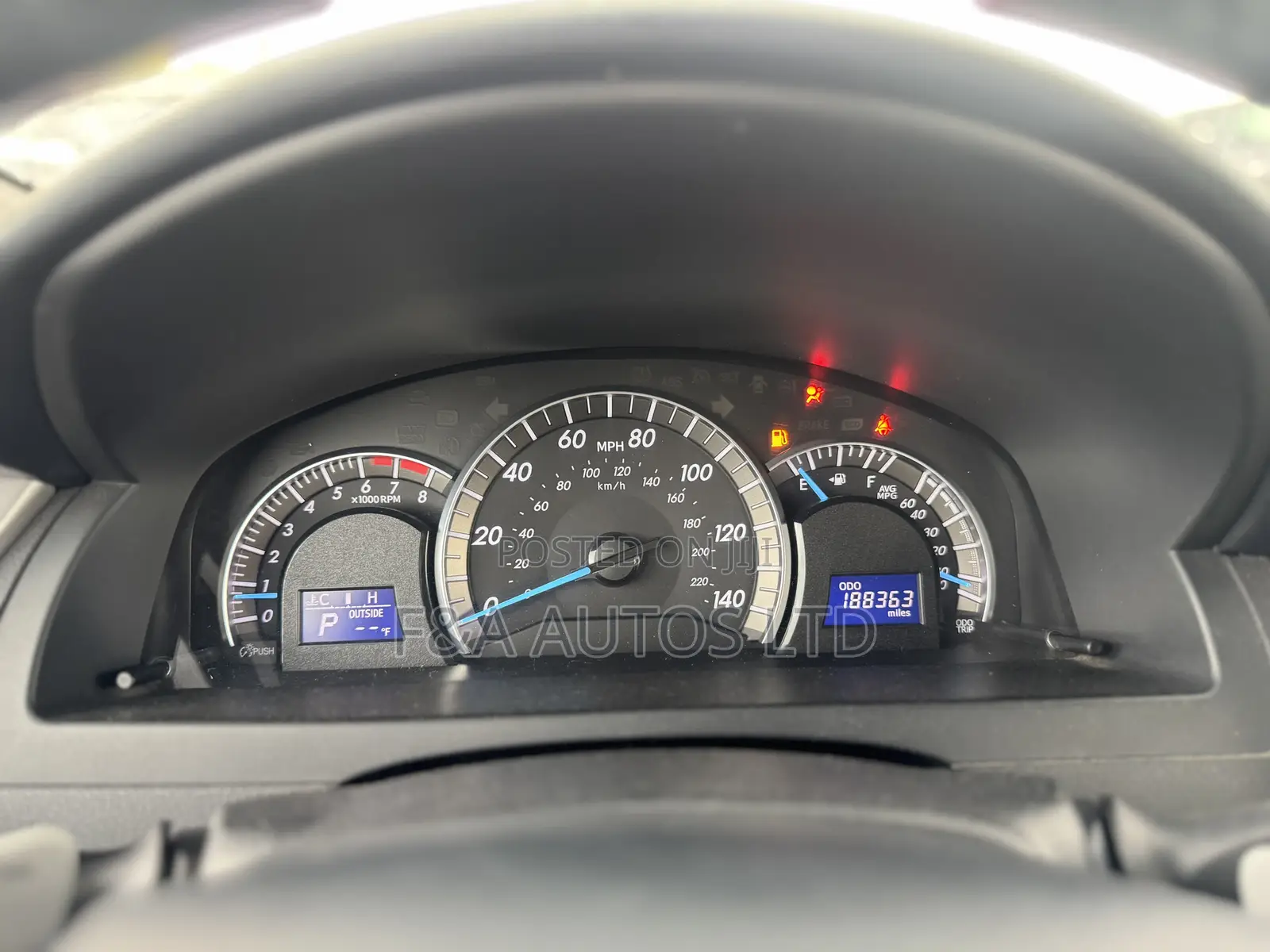 Toyota Camry SE 4dr Sedan (2.5L 4cyl 6A) 2014 Gray