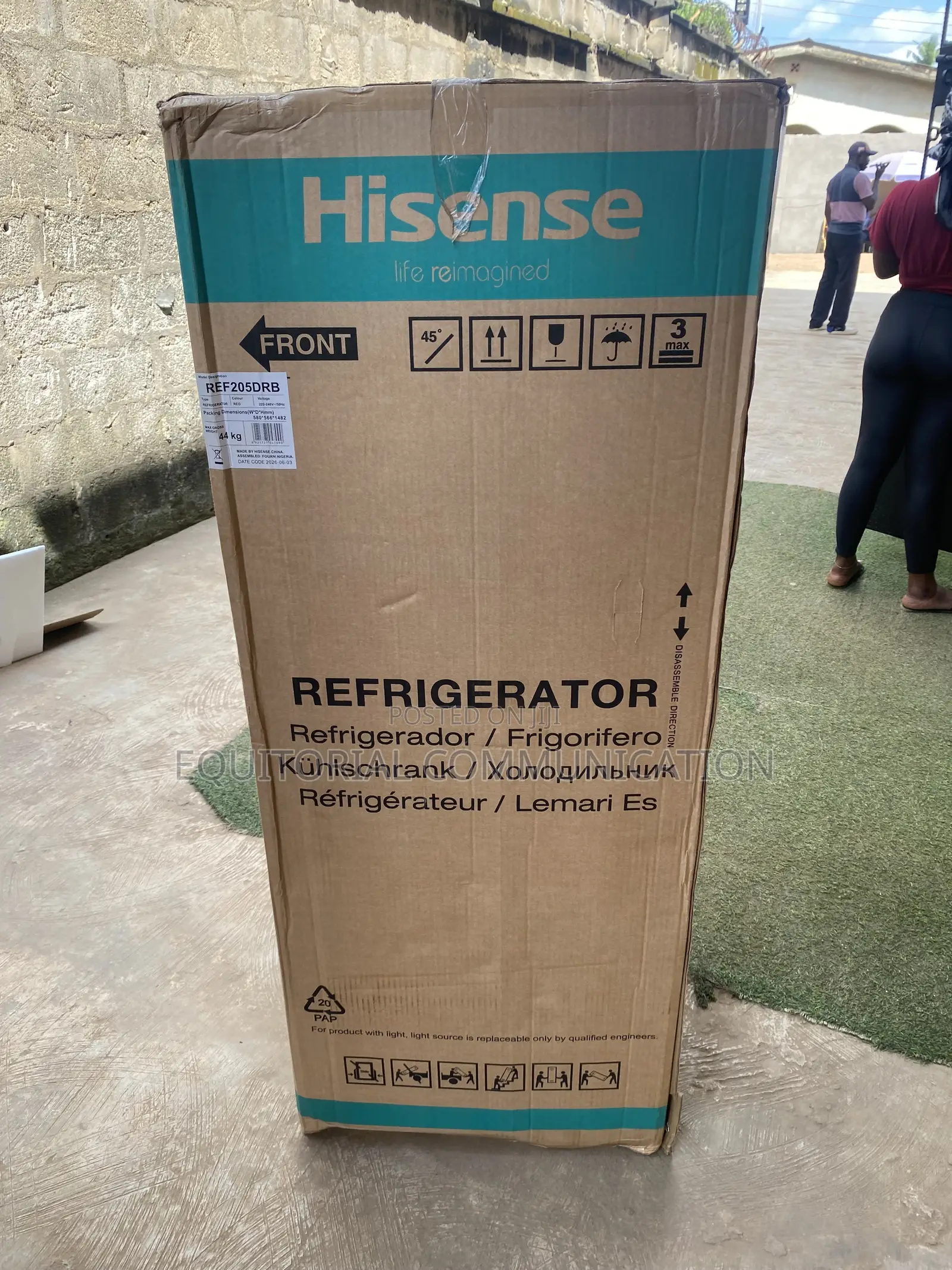 Hisense REF205DRB 204L Fridge With Separate Frozen Food Storage
