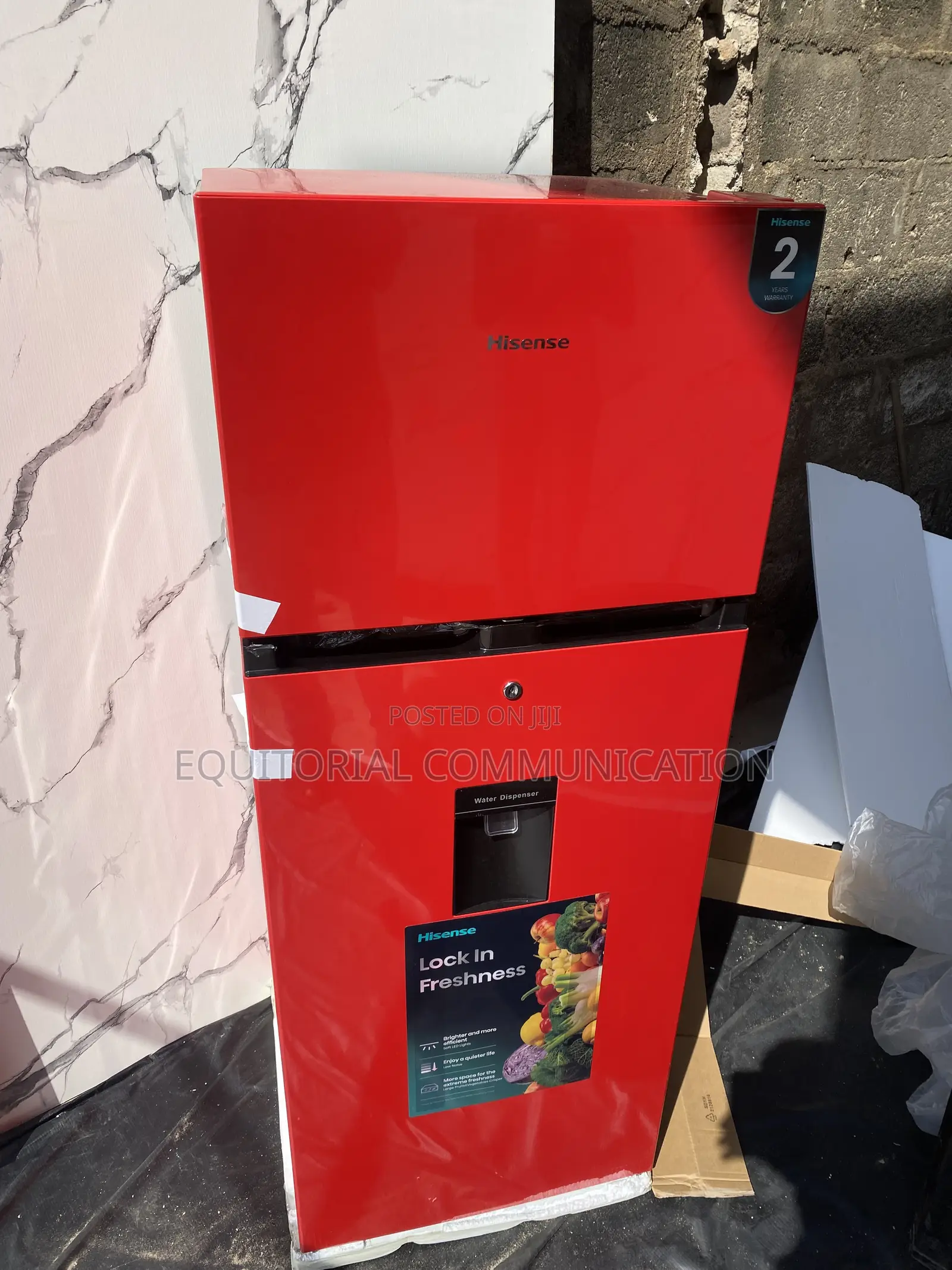Hisense REF205DRB Home Fridge 204L With Water Dispenser