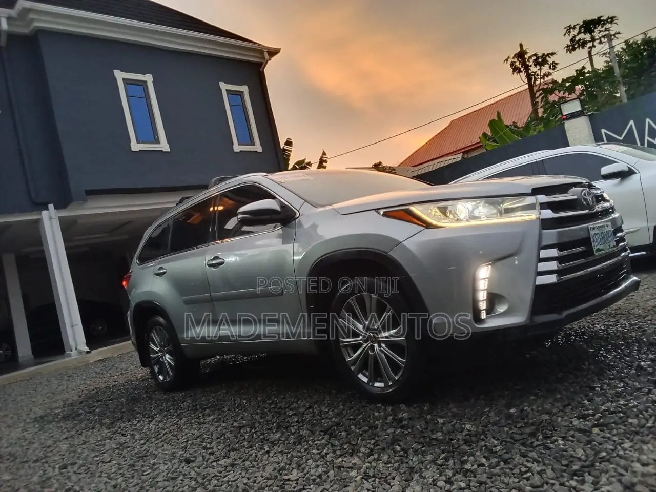 Toyota Highlander Limited 4dr SUV AWD (3.5L 6cyl 6A) 2015 Silver