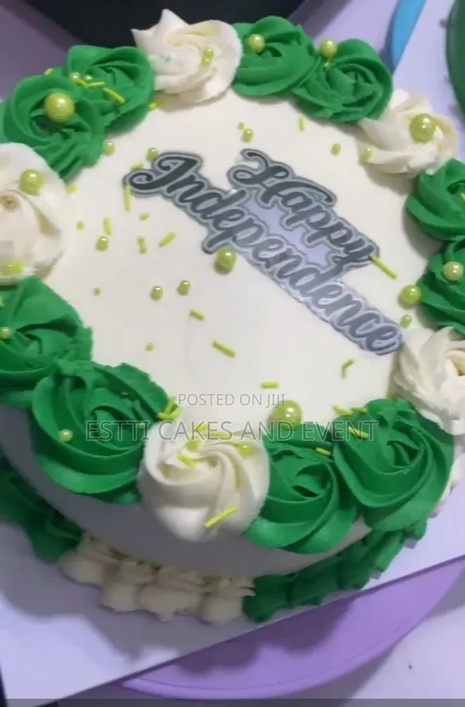 Estti Cakes