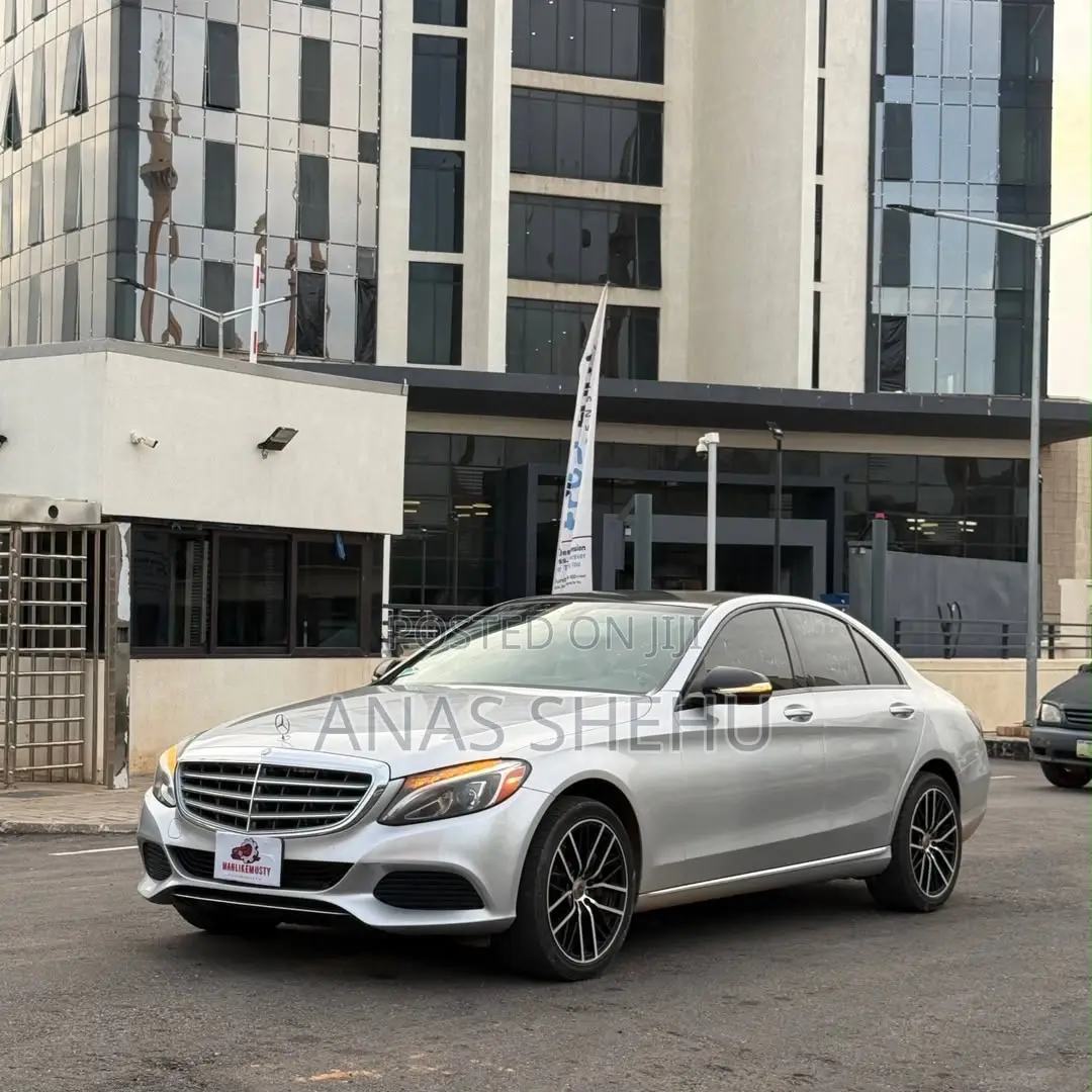 Mercedes-Benz C300 2015 Silver