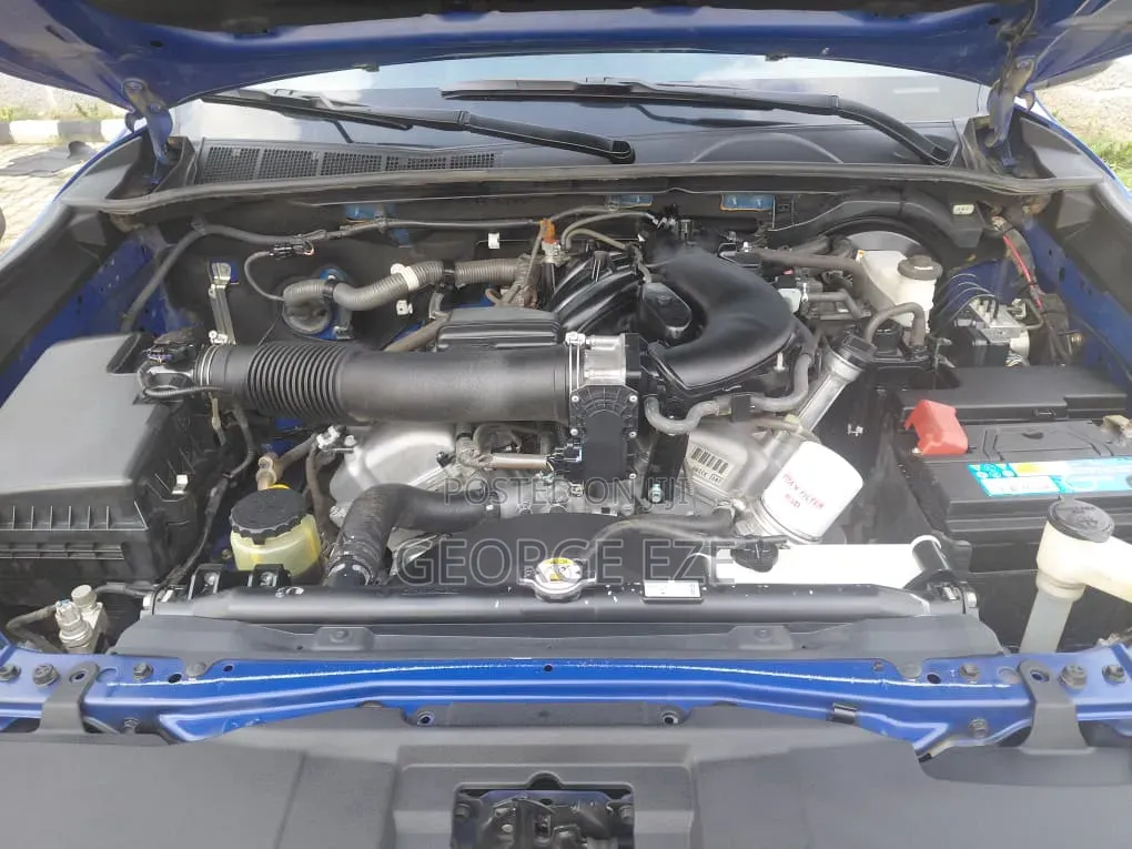 Toyota Hilux 2021 Blue