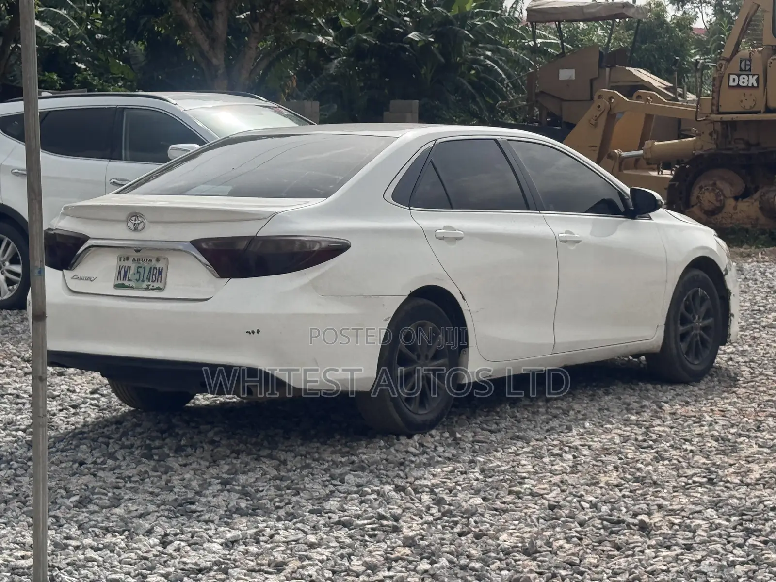Toyota Camry LE 4dr Sedan (2.5L 4cyl 6A) 2015 White