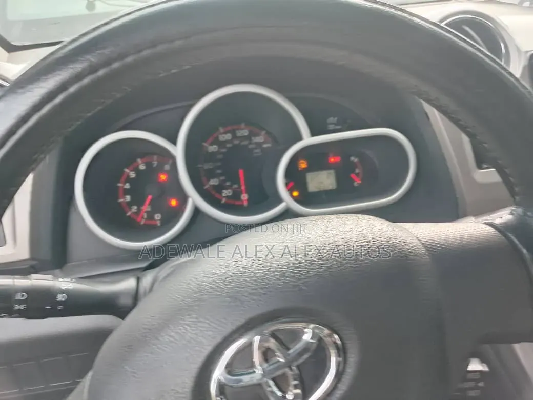 Toyota Matrix 2010 Blue