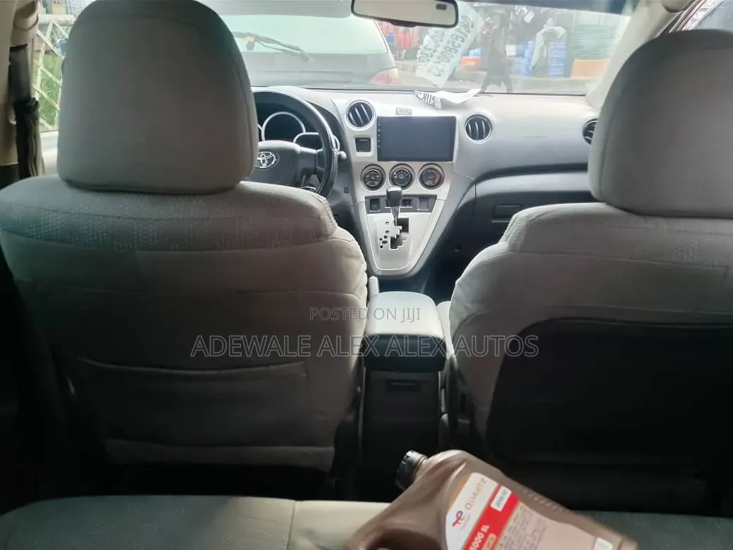 Toyota Matrix 2010 Blue