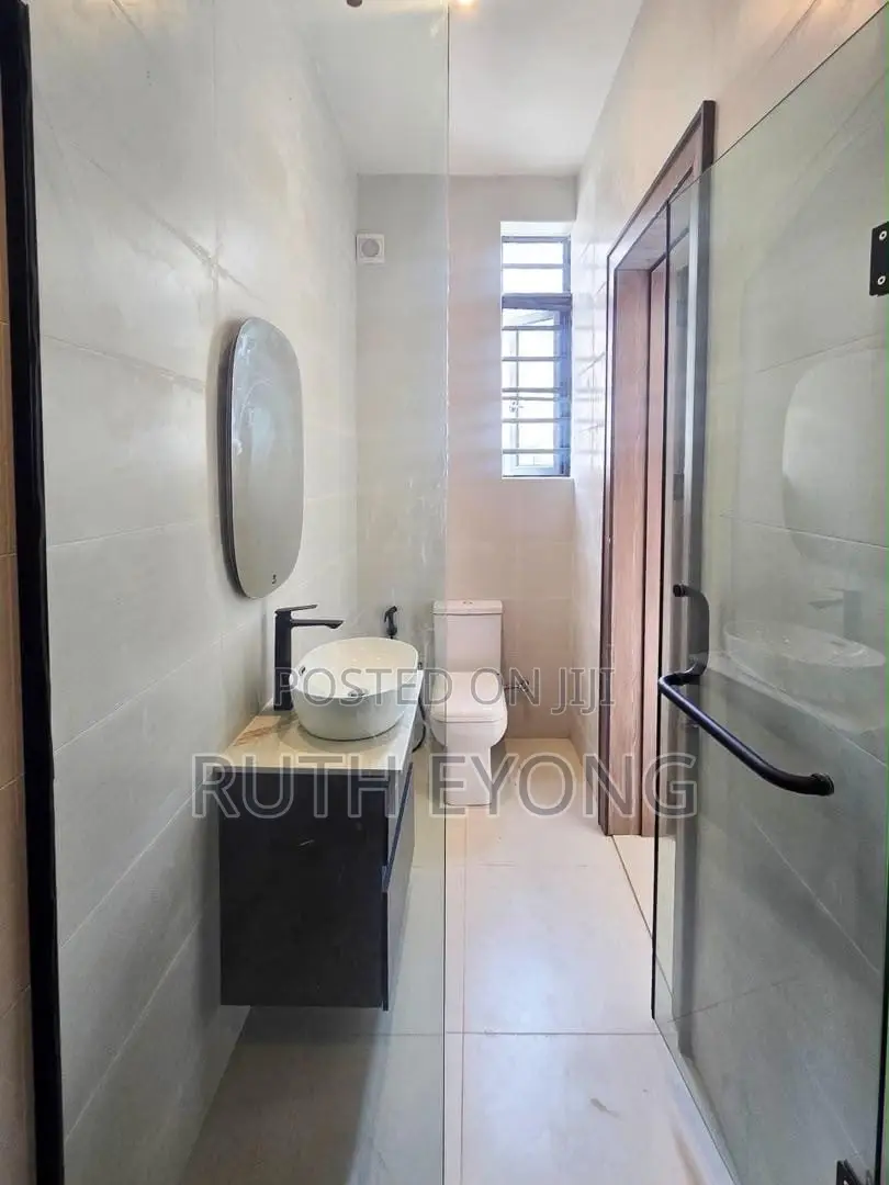2bdrm Apartment in Osapa london for sale