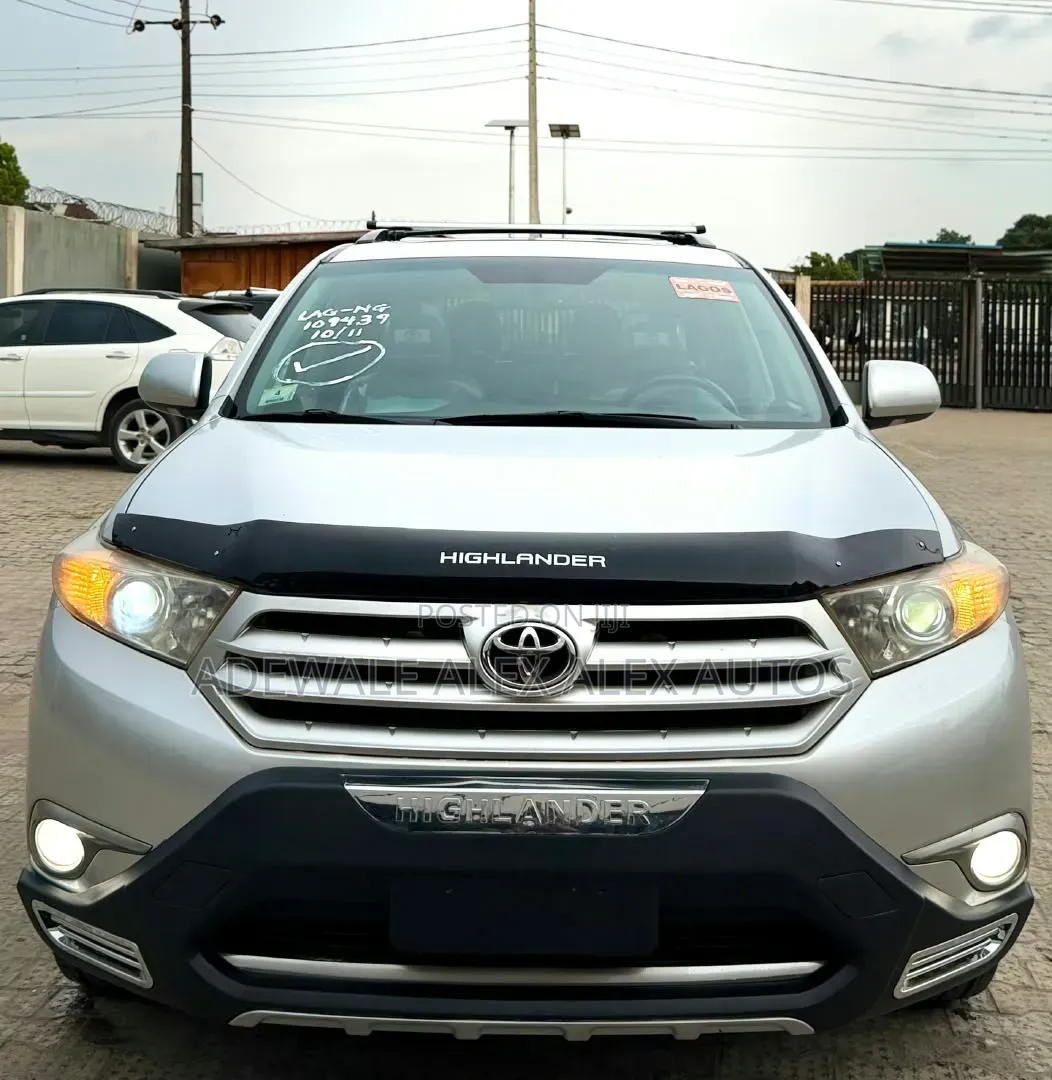 Toyota Highlander 2012 Silver