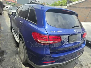 Mercedes-Benz GLC-Class 2017 Blue