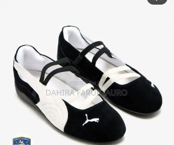 Women’s Sneakers