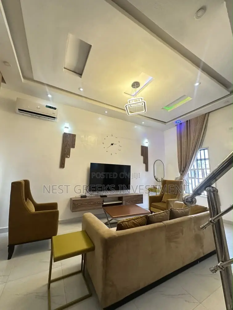 2bdrm Duplex in Oluyole Estate for sale