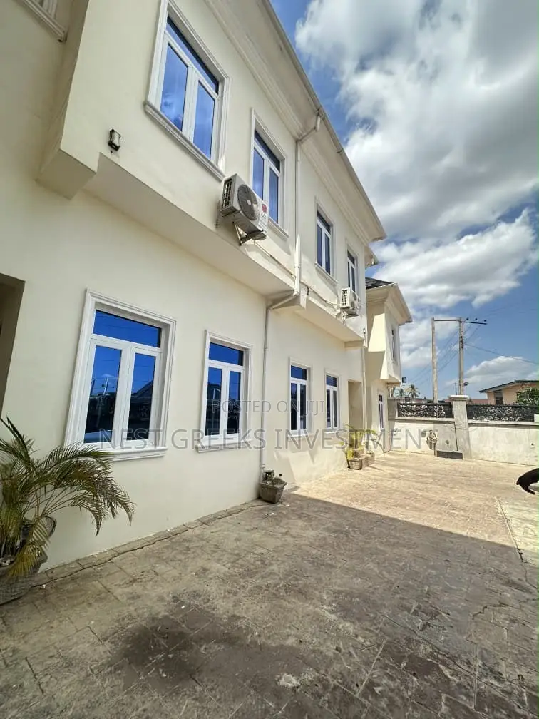 2bdrm Duplex in Oluyole Estate for sale