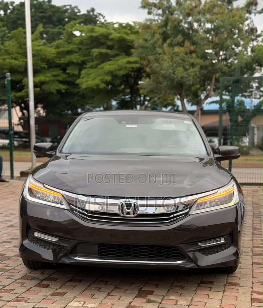 Honda Accord Touring V6 4dr Sedan FWD (3.5L 6cyl 6A) 2017 Brown