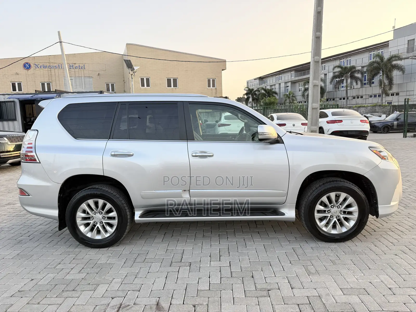 Lexus GX 460 Luxury 2018 Silver