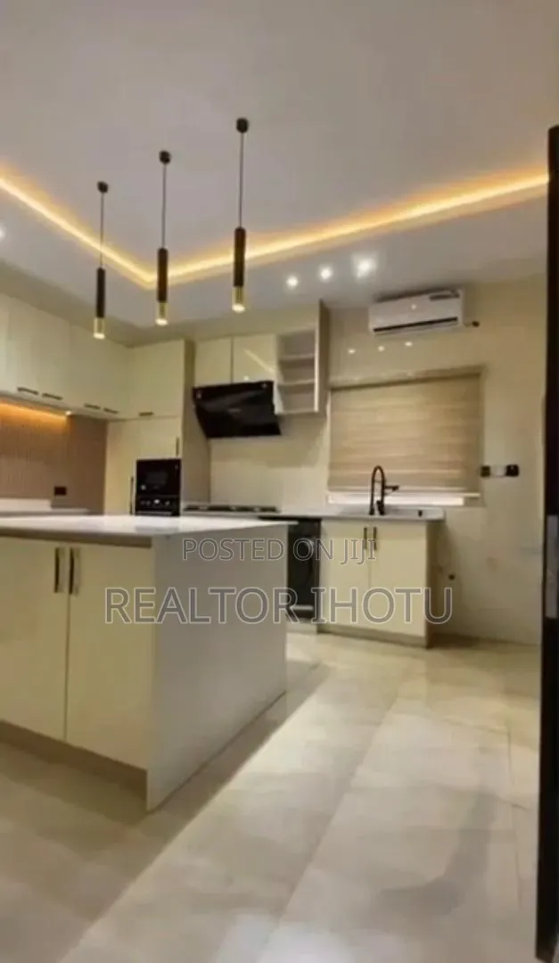 Furnished 4bdrm Duplex in River Park Estate, FHA for sale