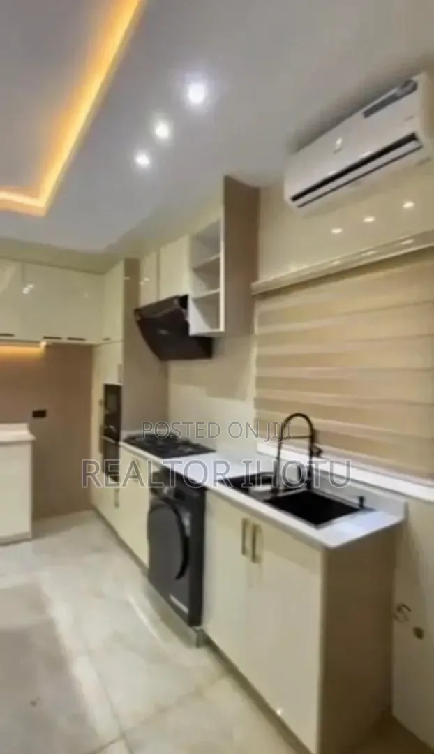 Furnished 4bdrm Duplex in River Park Estate, FHA for sale