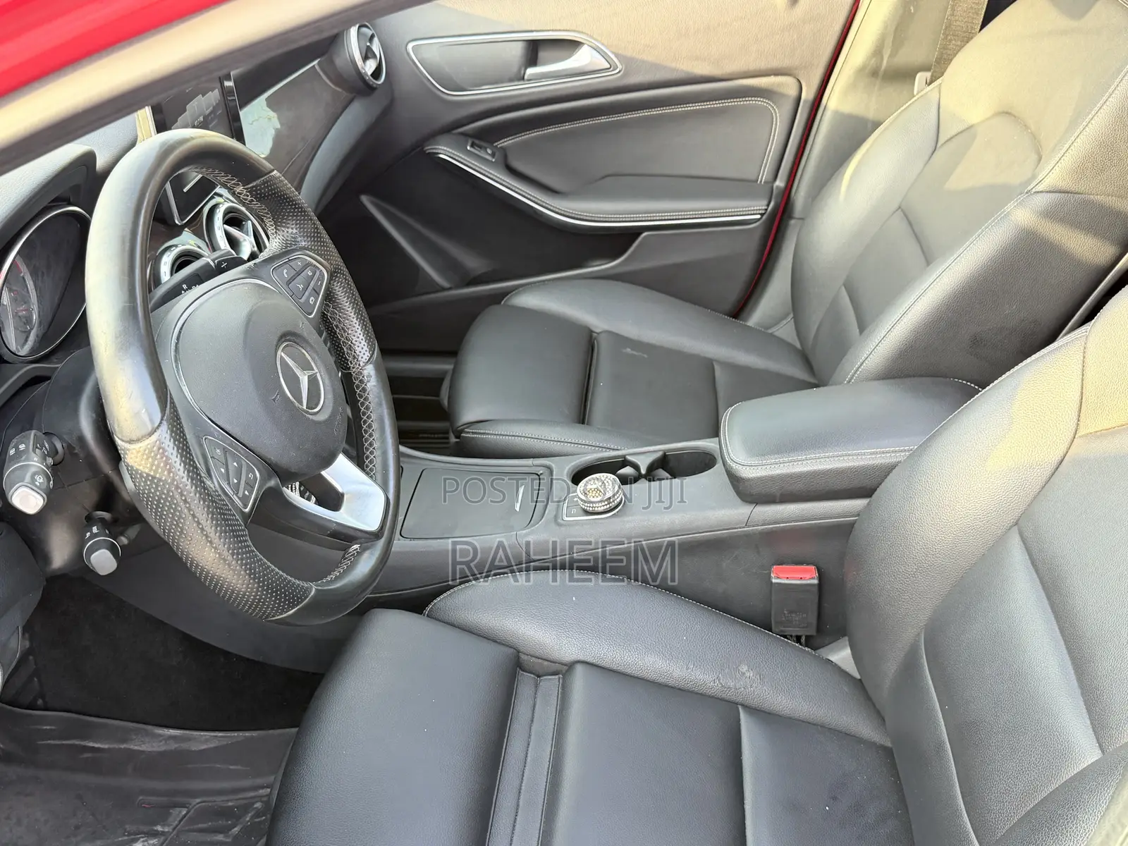 Mercedes-Benz GLA 250 2016 Red