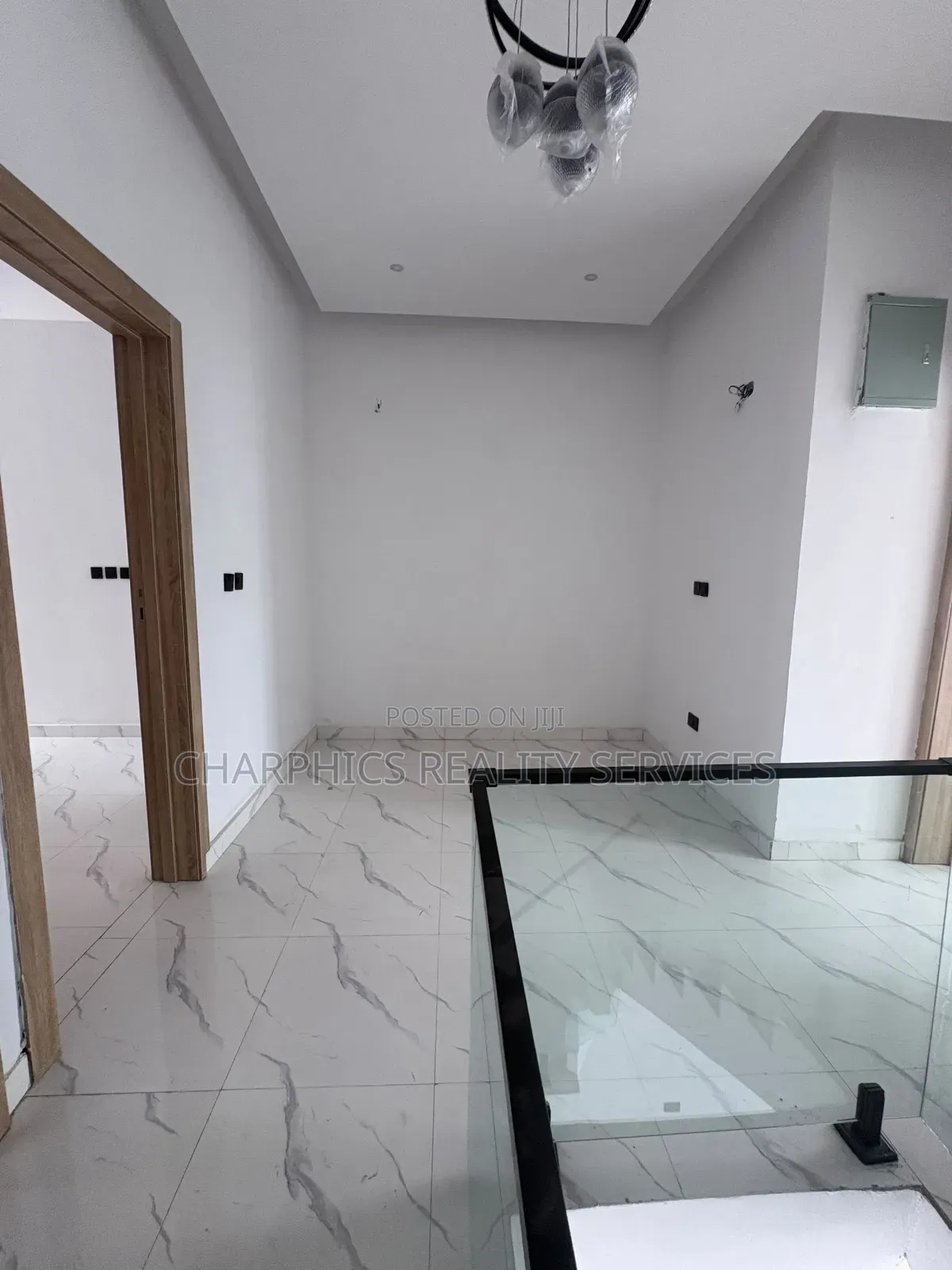 4bdrm Duplex in Ikota for sale