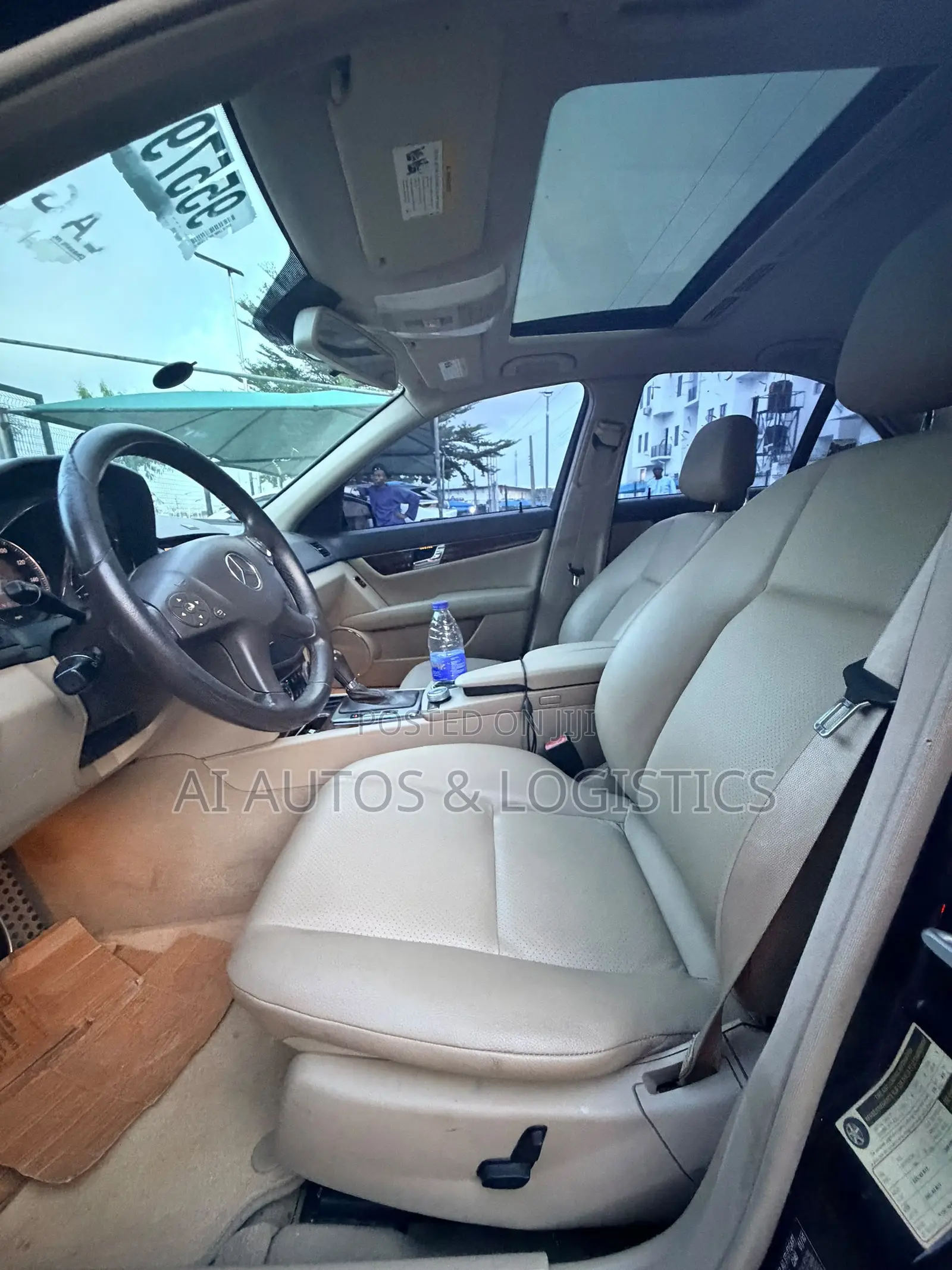 Mercedes-Benz C300 Luxury Sedan RWD (3.0L 6cyl 7A) 2011 Black