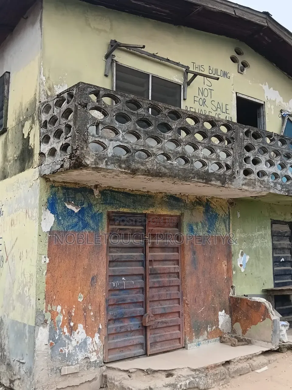 3bdrm Block of Flats in Maza-Maza Mile 2,, Abule Ado for sale