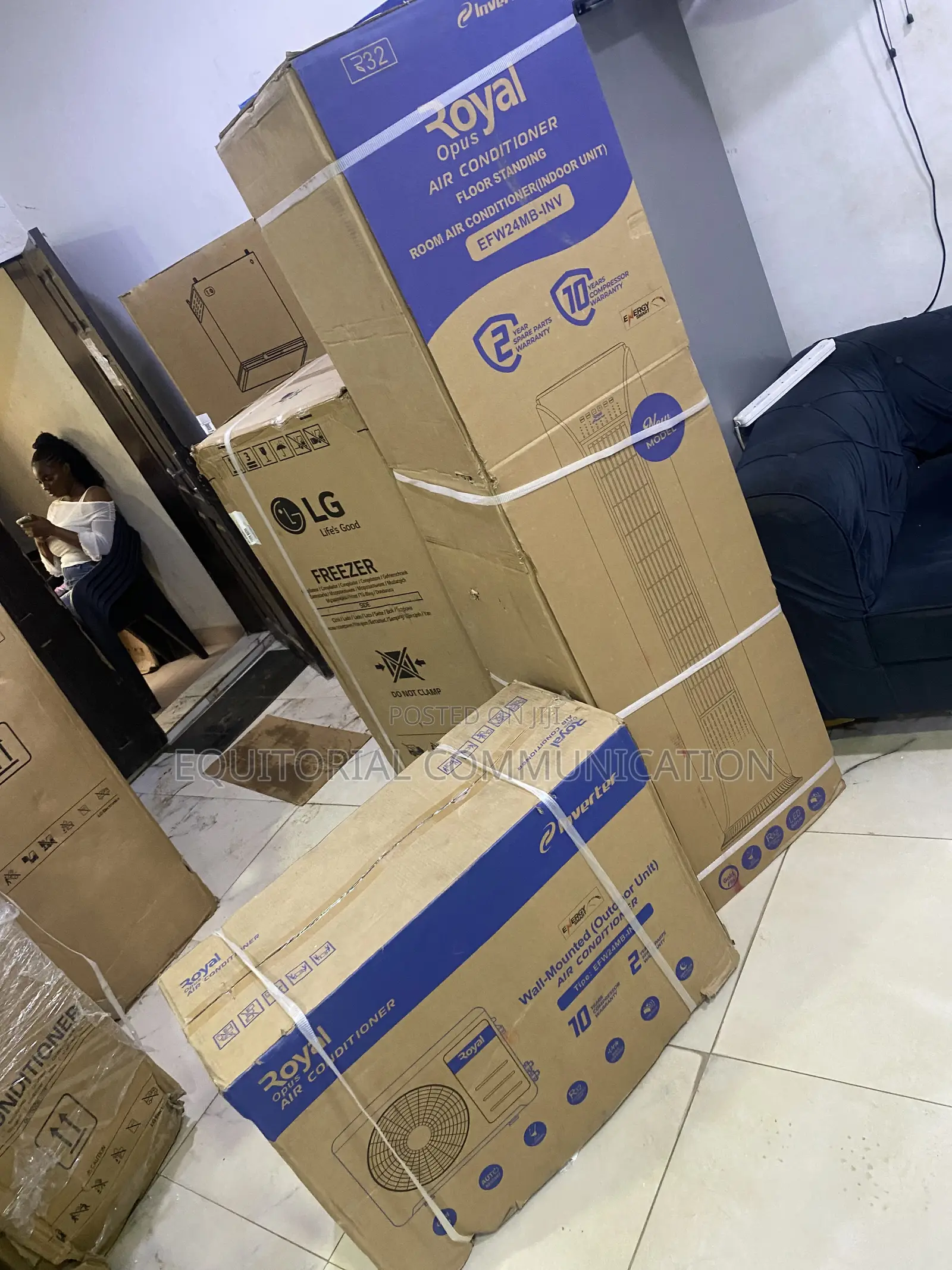 Royal EFW24MB-INV 3HP Floor-Standing AC for Open Interiors