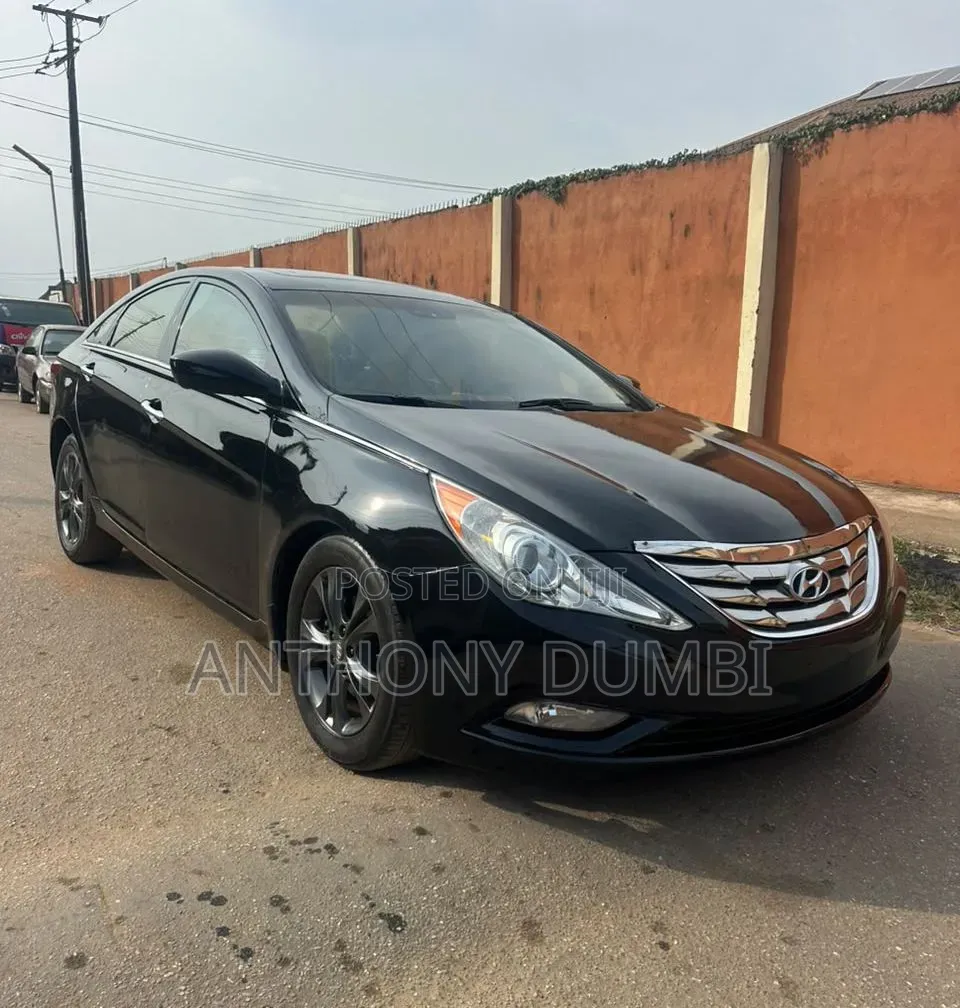 Hyundai Sonata 2013 Black