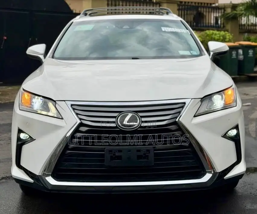 Lexus RX 350 FWD 2017 White