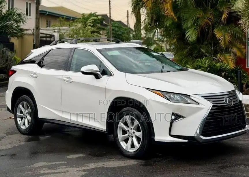 Lexus RX 350 FWD 2017 White