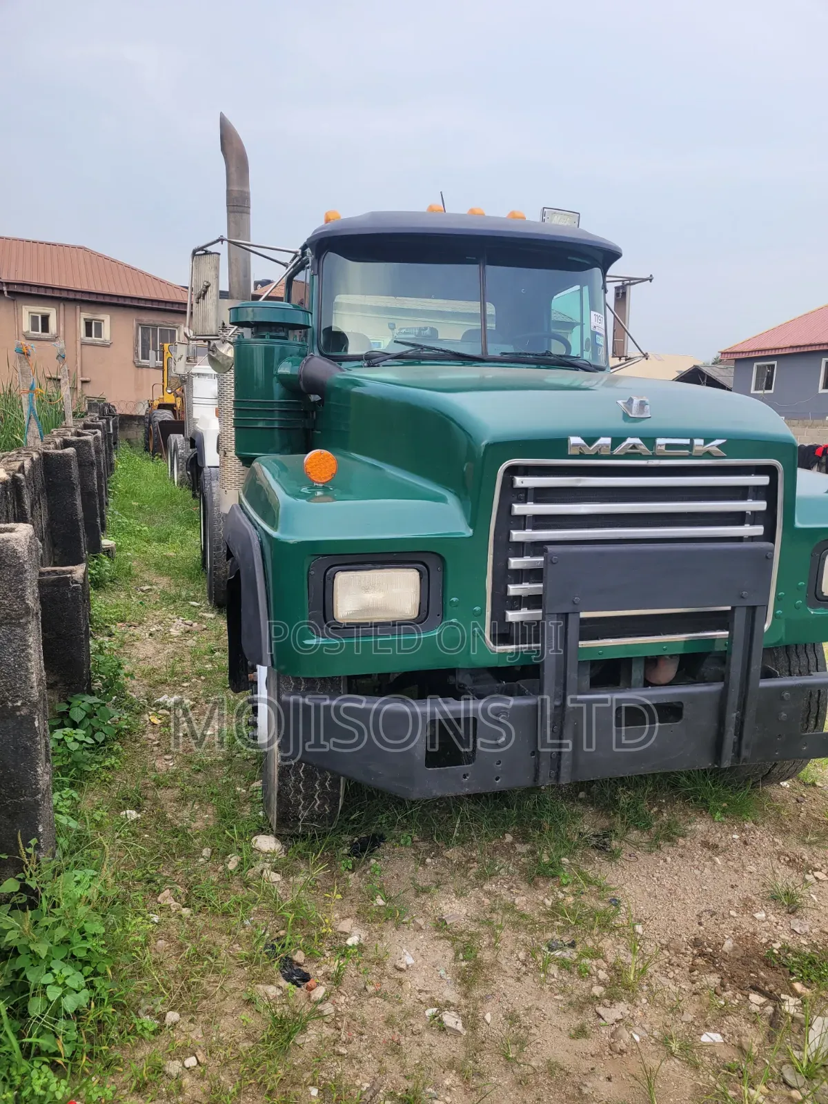 Mack Trailer Head