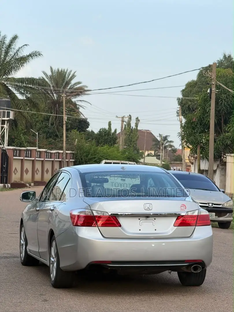 Honda Accord 2015 Silver