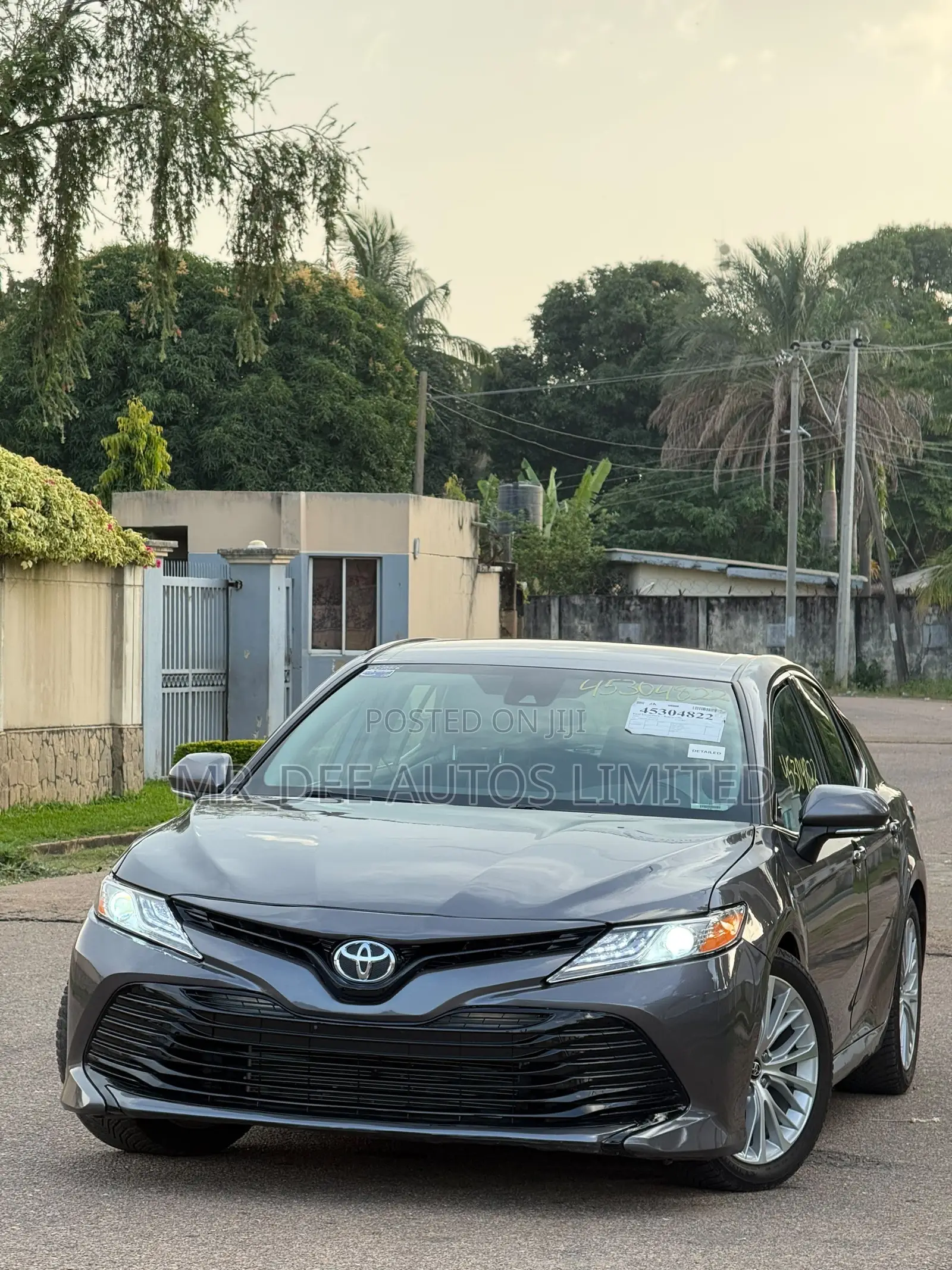 Toyota Camry 2019 Gray