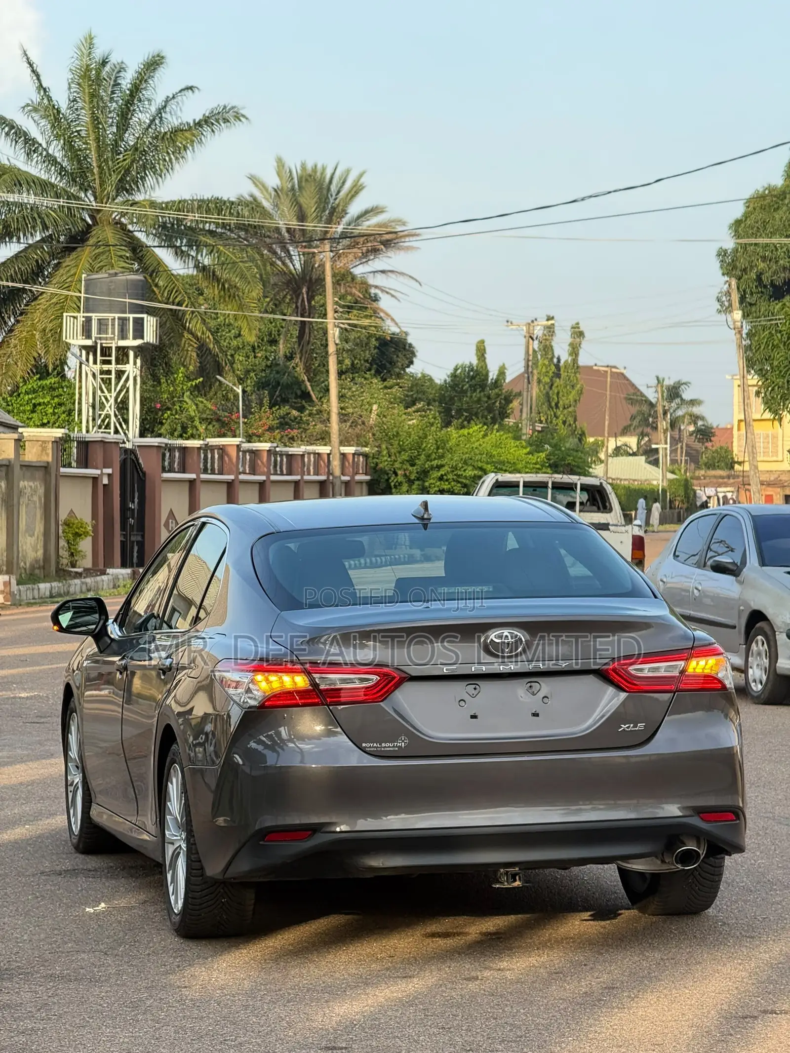 Toyota Camry 2019 Gray