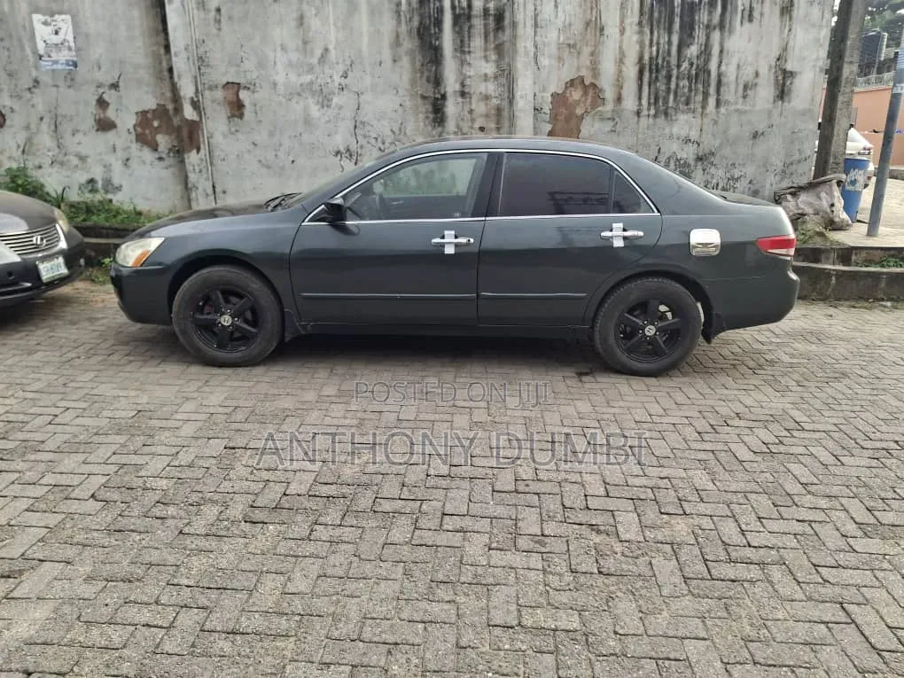 Honda Accord 2005 Blue
