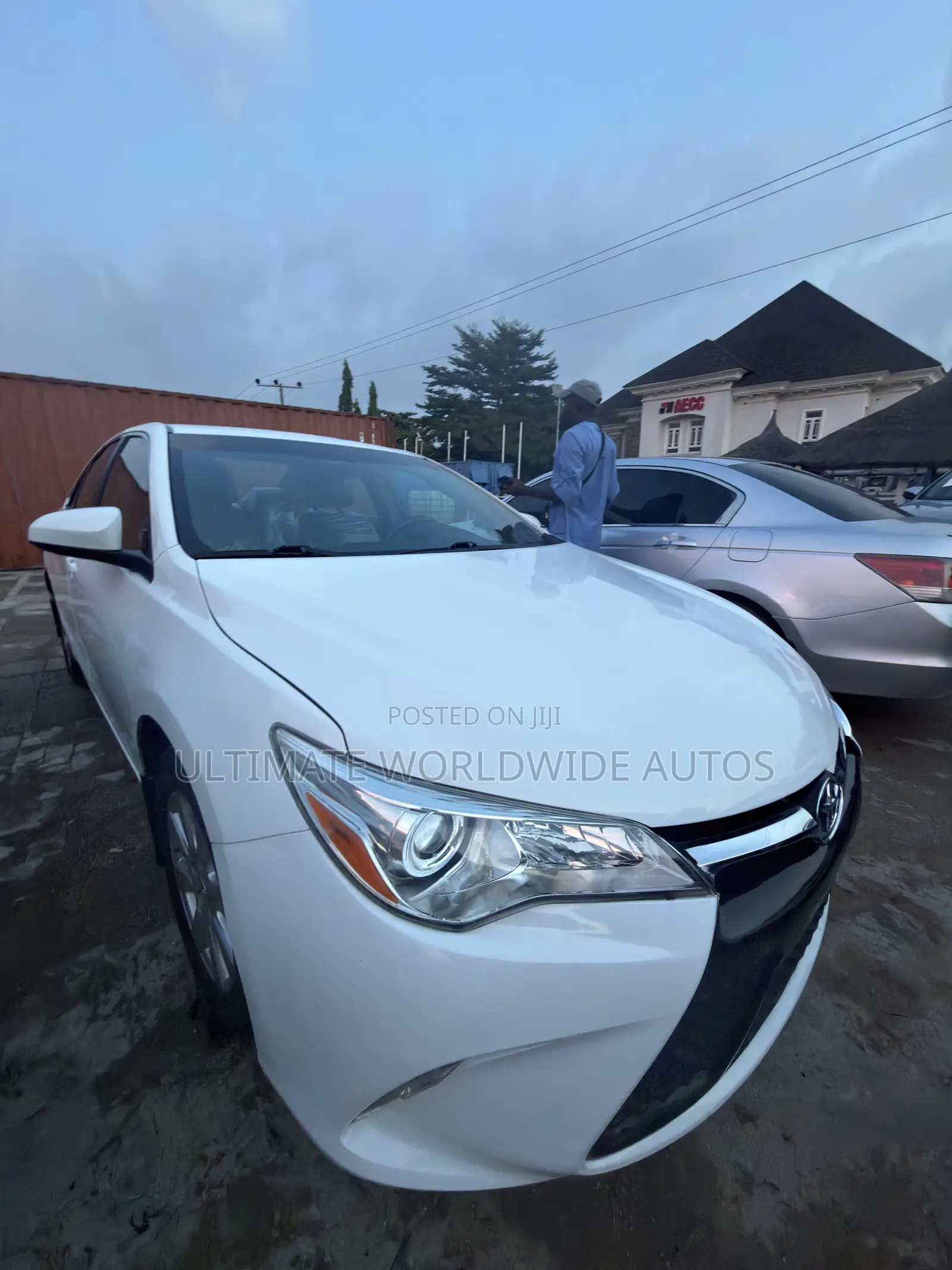 Toyota Camry 2016 White