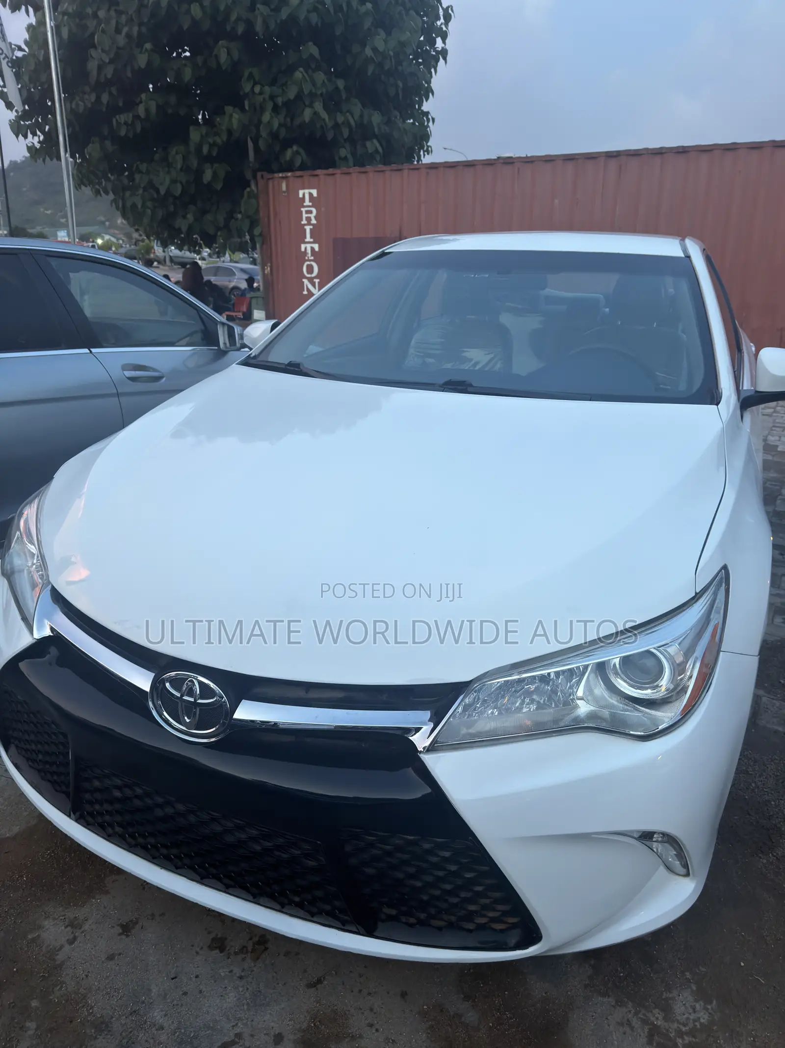 Toyota Camry 2016 White