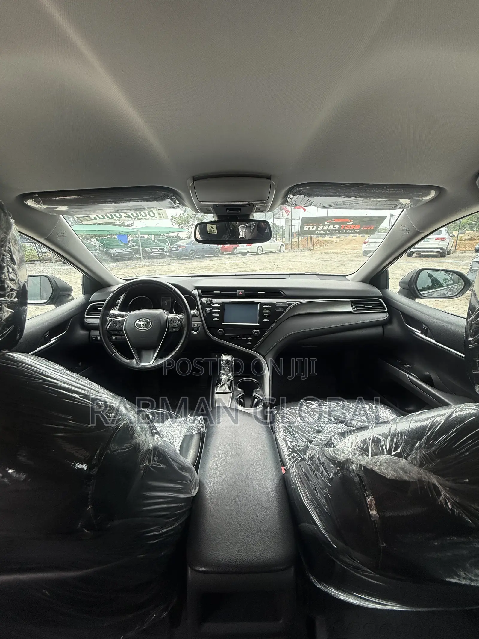 Toyota Camry SE (2.5L 4cyl 8A) 2019 Gray