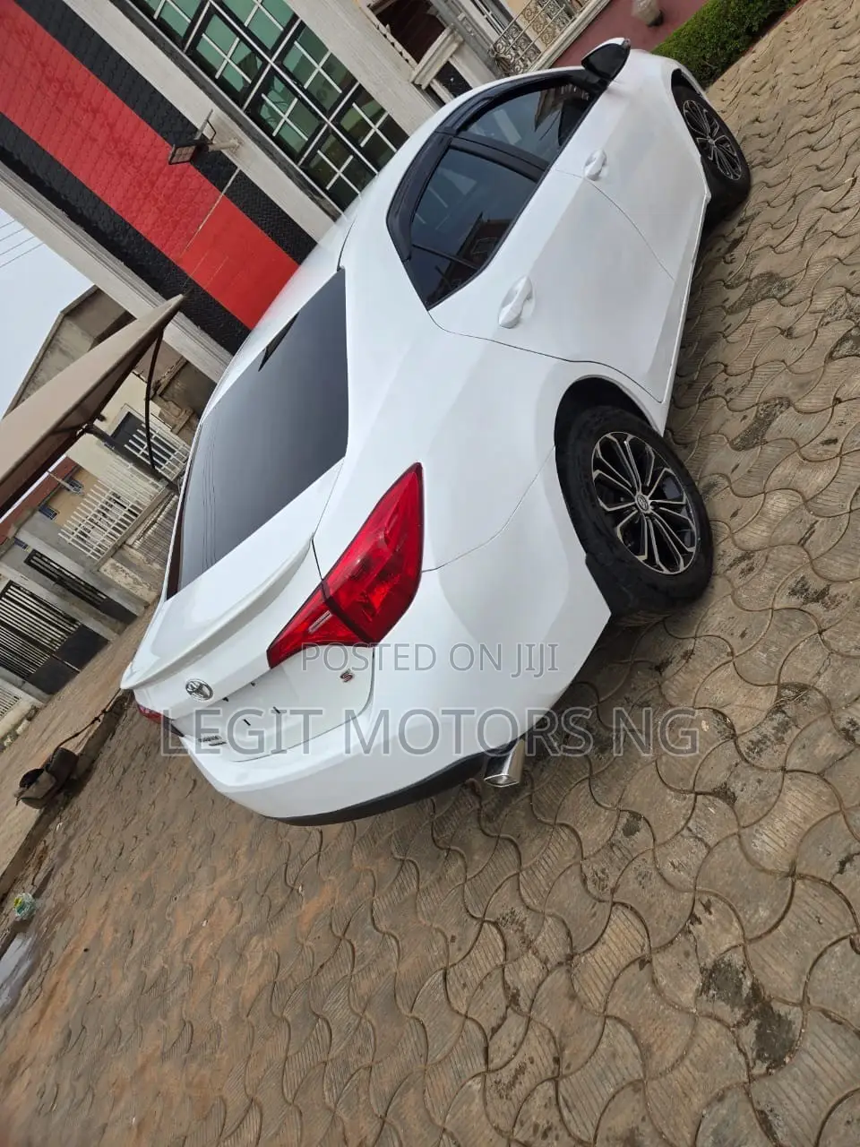 Toyota Corolla S 4dr Sedan (1.8L 4cyl CVT) 2016 White