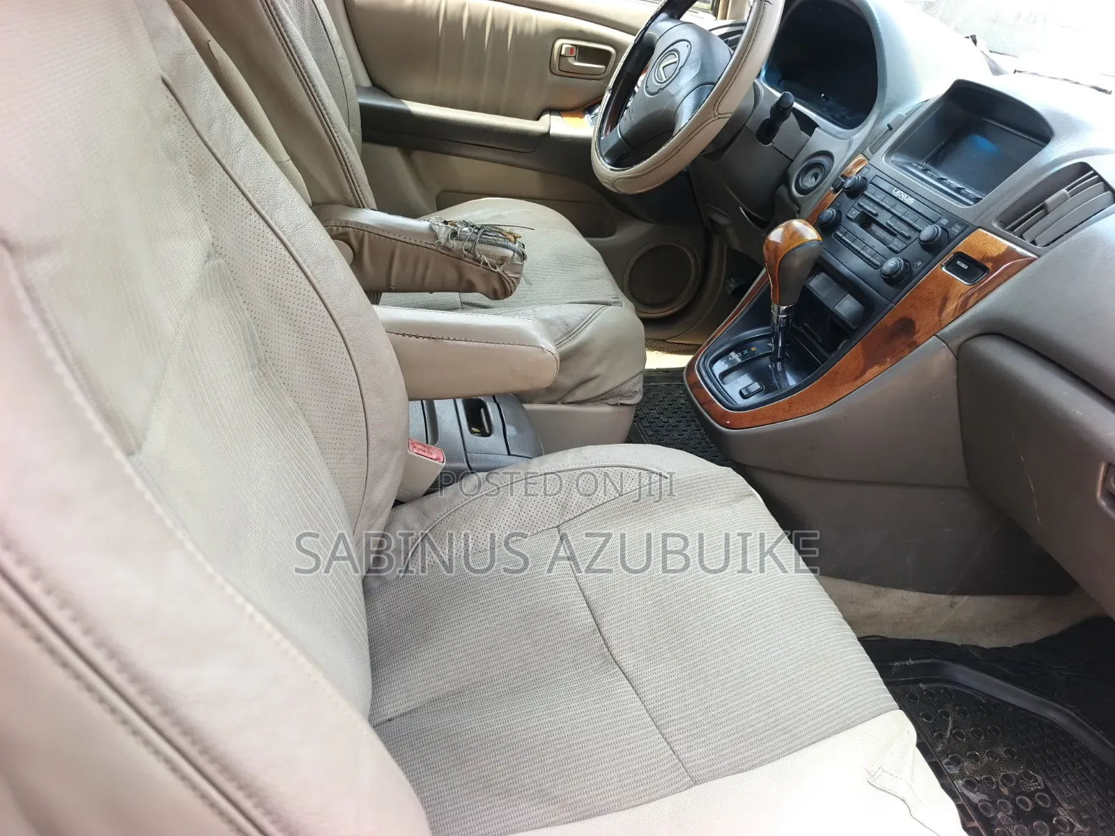Lexus RX 2000 Gold