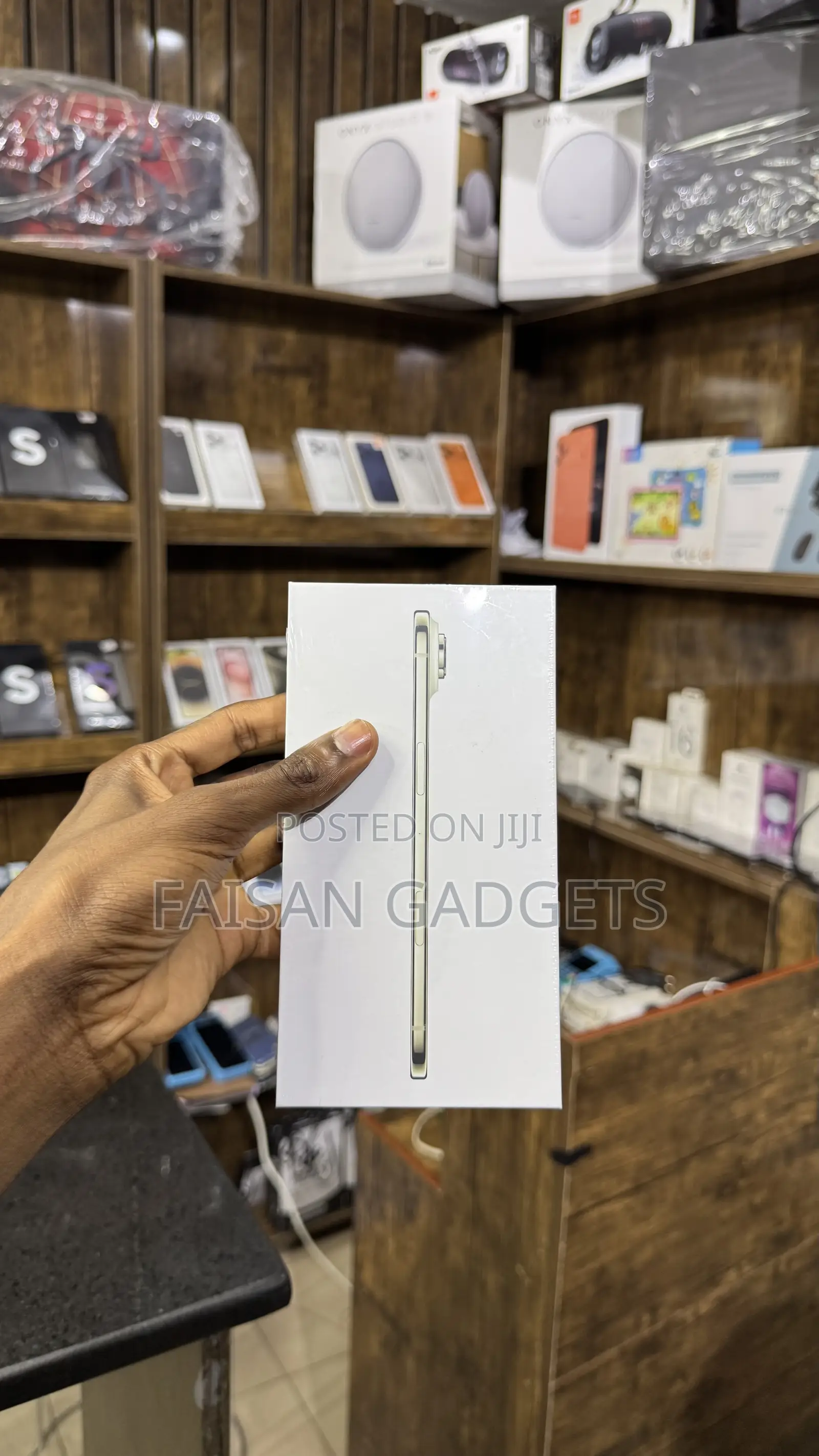 New Apple iPhone Air 256 GB Gold
