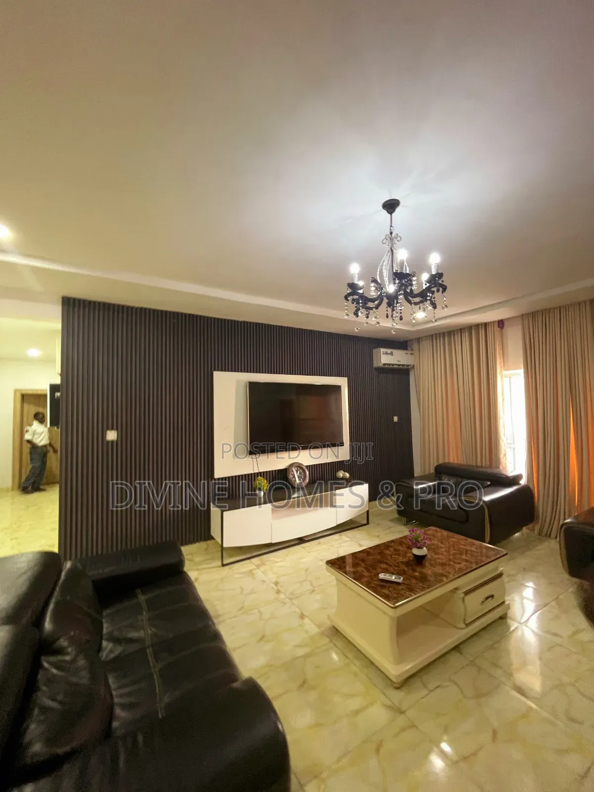 3bdrm Block of Flats in Wuye for rent